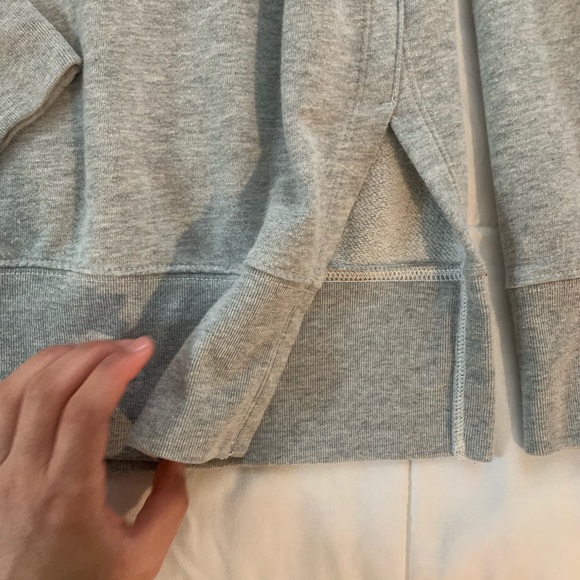 grey crewneck - Picture 2 of 3